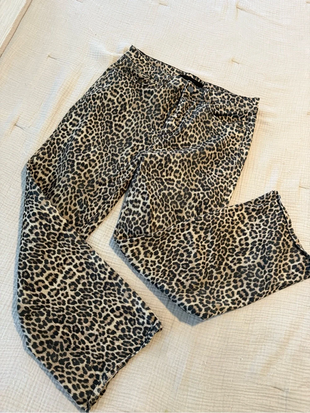 Joe’s Jeans Leopard Print High Rise Crop Boot Cut Jeans - Black/Tan - Picture 8 of 8
